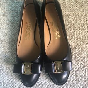 Salesalvatore Ferragamo Black Patent Pump - image 1